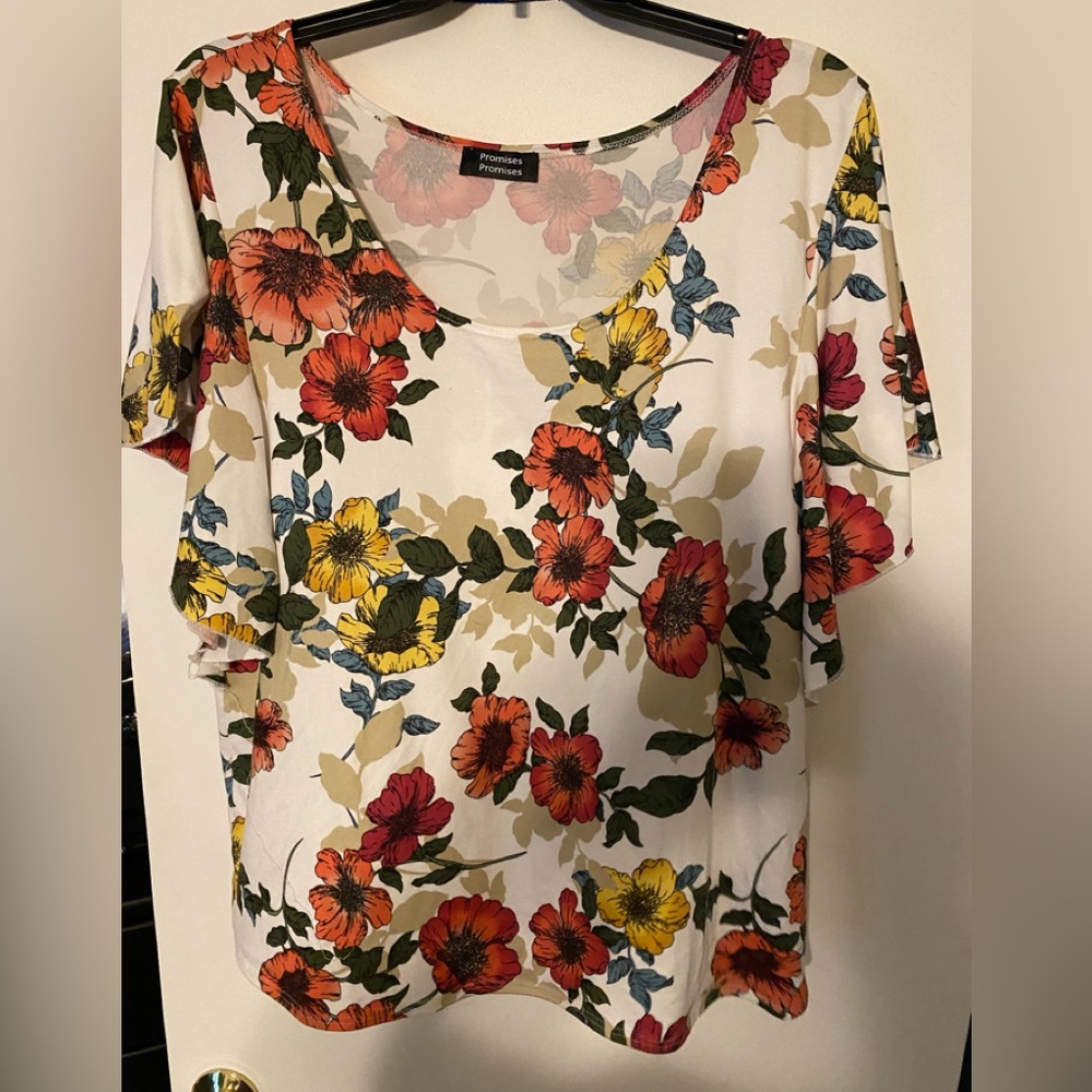 White Flower batwing sleeve top